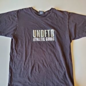UNDEFEATED Black T-shirt